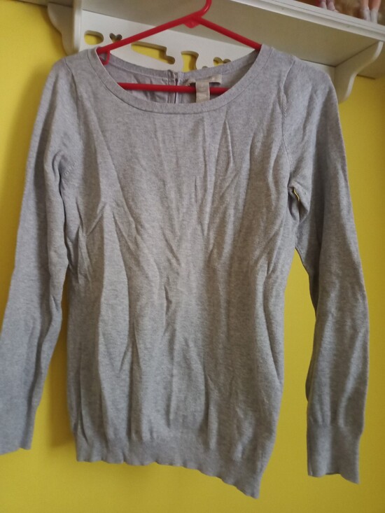 Banana Republic Sweaters - Gray Banana Republic Sweater with pink zipper down back, size small